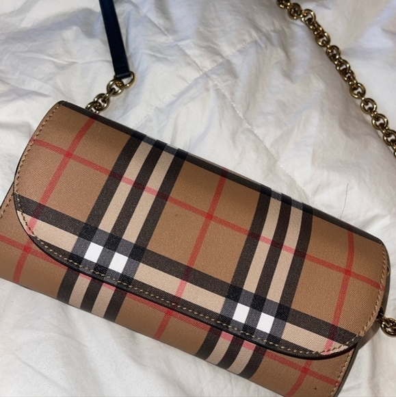 (EUC)AUTHENTIC BIRCH BROWN BURBERRY CLUTCH WITH CHAIN COMES WITDUST BAG - Picture 2 of 6